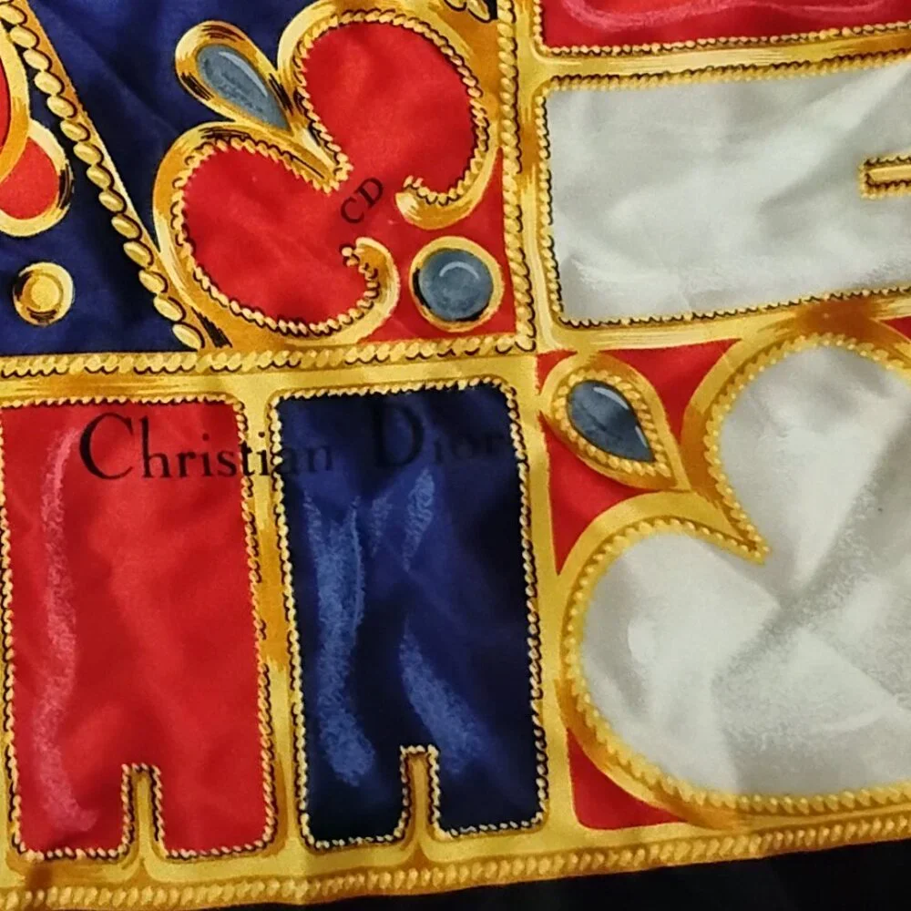 ❤️CHRISTIAN DIOR France XL 46X47 HEARTS AND JEWELS PIANO SHAWL Silk Scarf